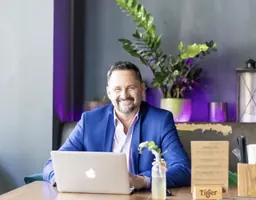 René – Ihr Ansprechpartner